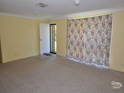 1 Springfield Way, Dubbo