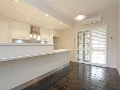 220 Brisbane Street, Northbridge