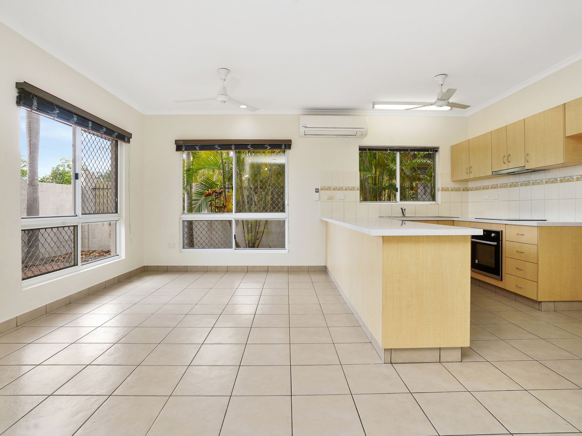 4/5 Tsolos Place, The Narrows