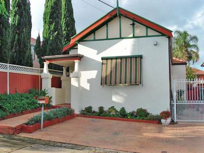 4 Dreadnought Street, Roselands