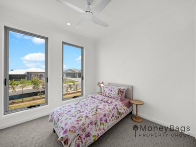 124 Jackson Crescent, Gleneagle