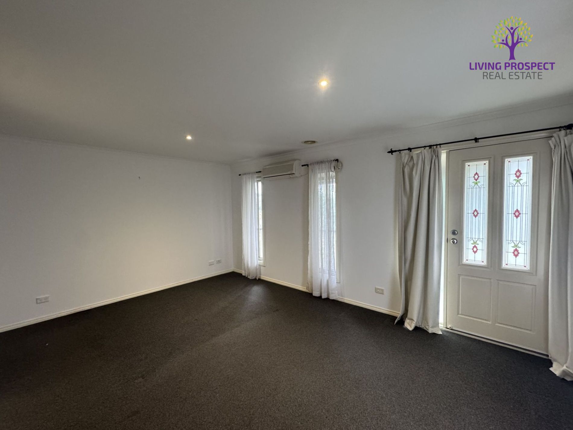 104 Foxwood Drive, Point Cook