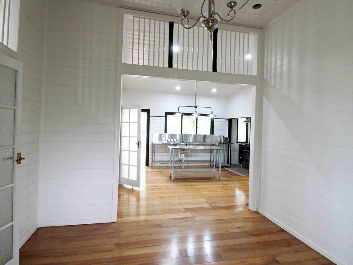 19 BROADWAY, Herberton