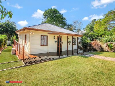 10 Queen Street, Blackstone