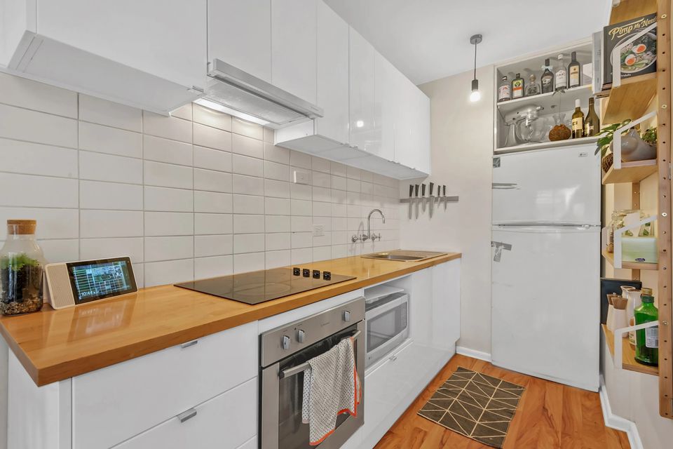 2 / 21 Hobart Road, Murrumbeena