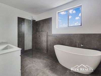 8 Charles Todd Crescent, Werrington County