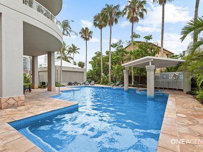 303 / 2801-2833 Gold Coast Highway, Surfers Paradise