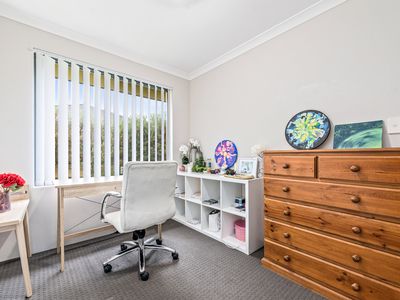 27 Calneggia Drive, Byford