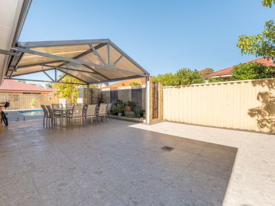 15 Frampton Crescent, Canning Vale