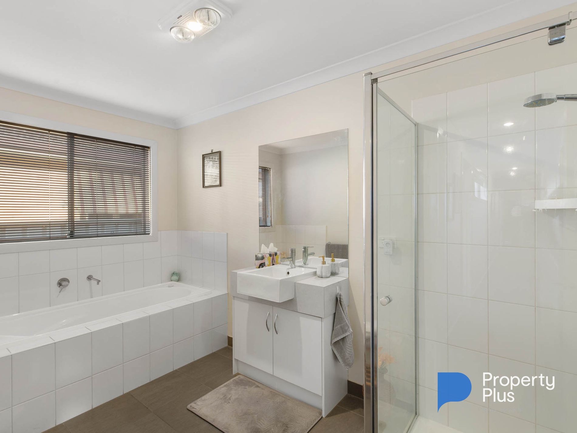 18 May Street, Kangaroo Flat