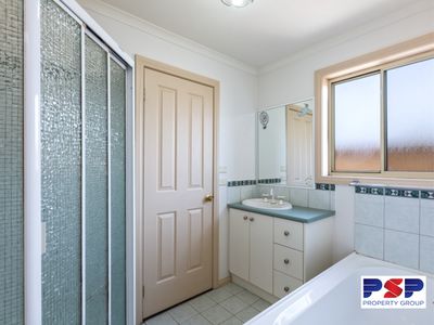 1 / 10 Rita Court, Hoppers Crossing