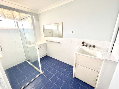 4 / 49 Back Street, Biggera Waters