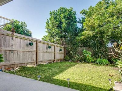 51 / 2-10 Cascade Drive, Underwood