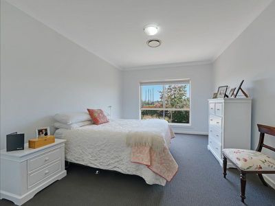 7 Sanctuary Place, Hillvue