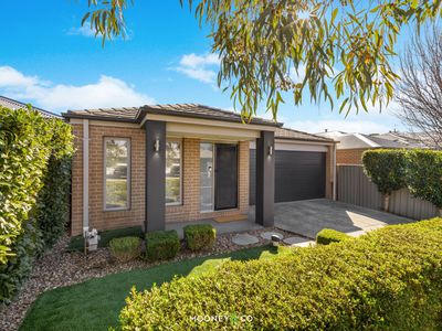 52 McEwan Drive, Cranbourne East