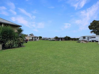 2-4 Breeza Street, Carroll