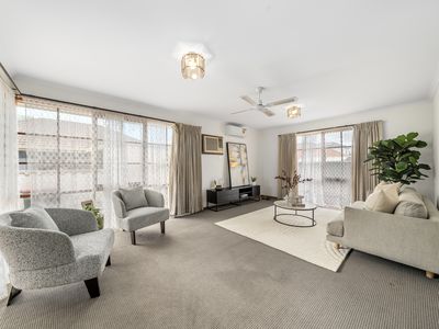 2 / 4 Kurrajong Avenue, Glen Waverley