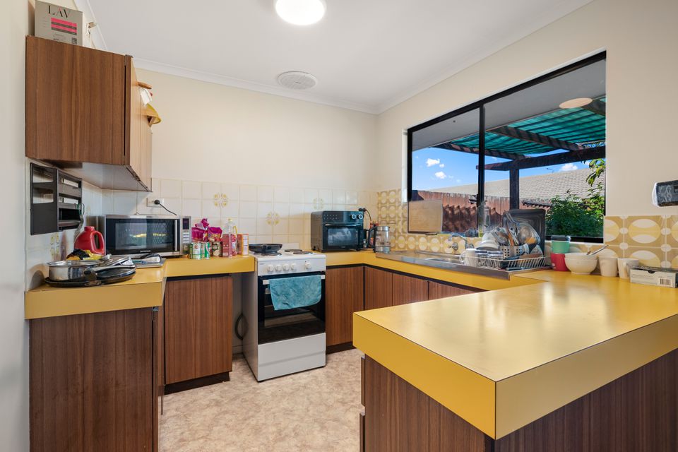 12 / 6 Ashford Avenue, Rockingham