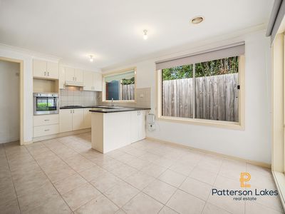 2 / 18 Verbena Crescent, Noble Park