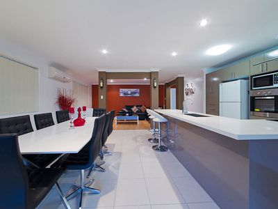 4 Letitia Place, Wakerley