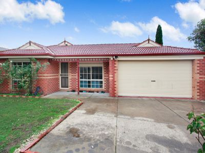 5 Oregon Crt, Narre Warren South