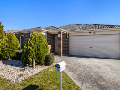 18 Montdami Way, Carrum Downs