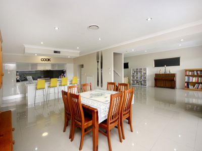 10 Holdsworth Road, North Ipswich