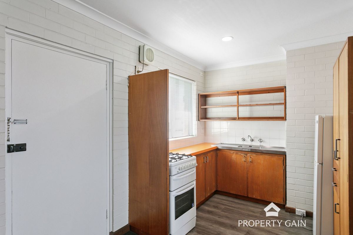 10 / 82 Broadway, Crawley