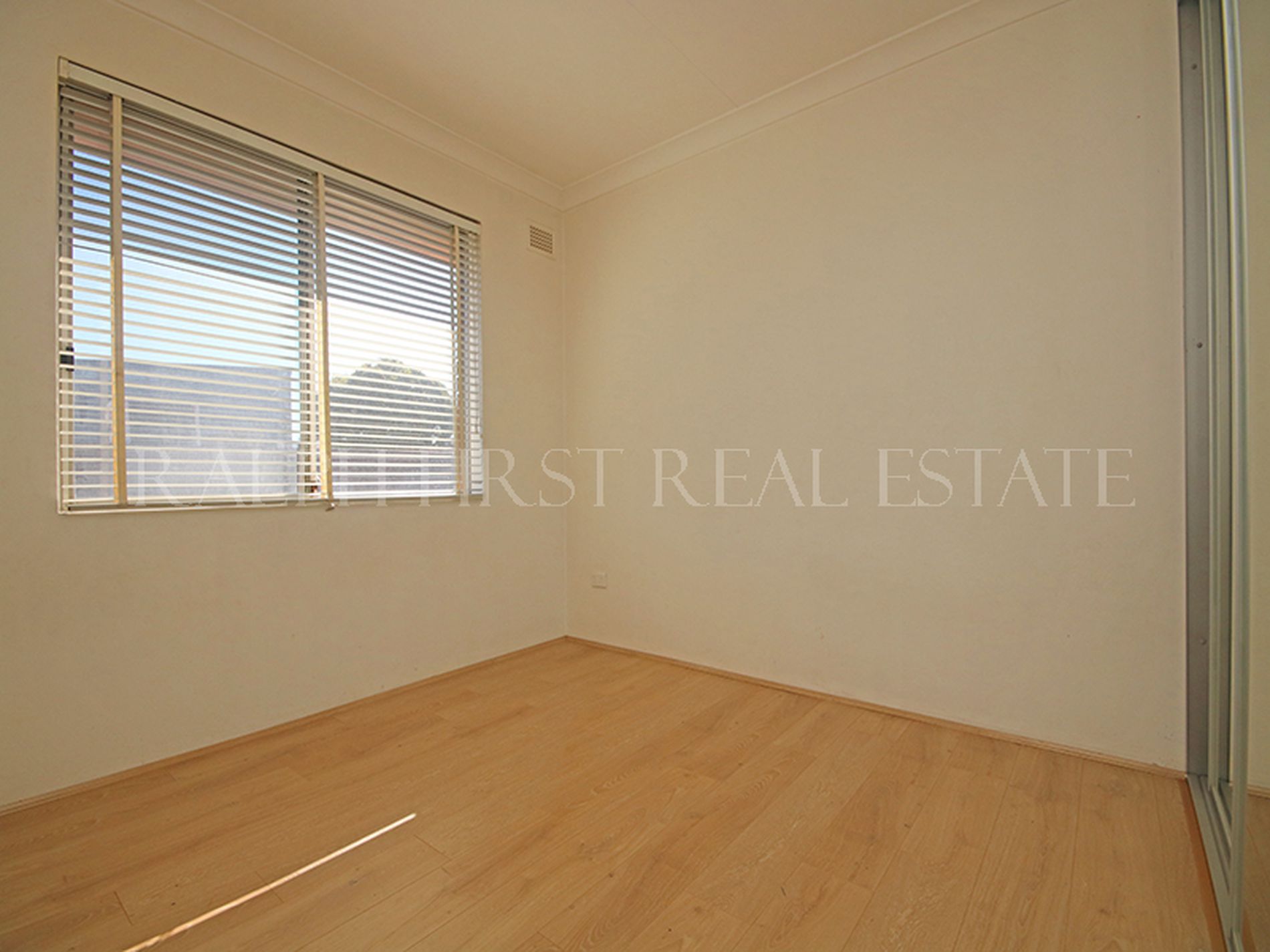 5 / 1 Flora Street, Roselands