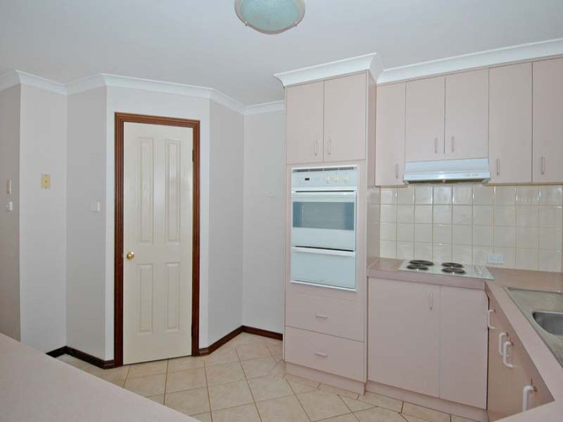 2B Carlyle Court, Boulder