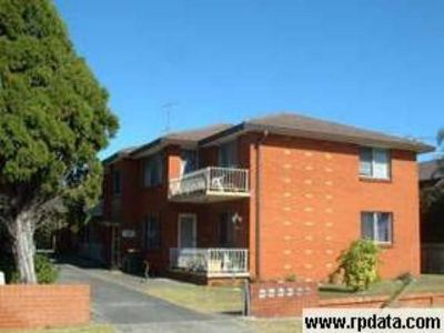 6 / 10 Peterborough Ave, Lake Illawarra