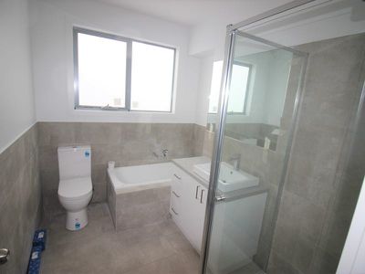 2 / 13 Hughes Street, Bell Park