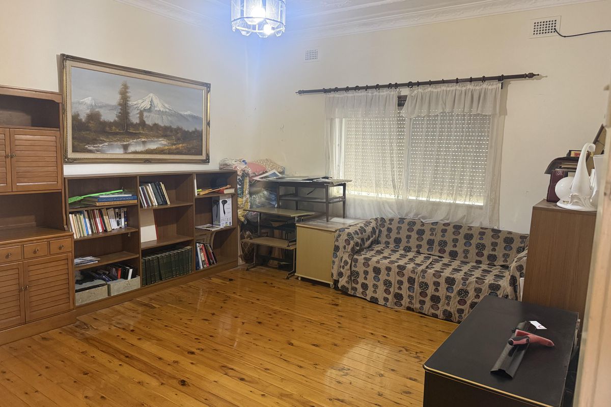 374 Blaxland Road, Denistone