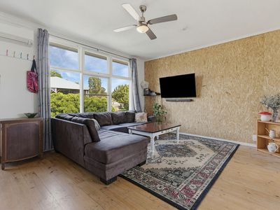 11 Long Court, Ladys Pass