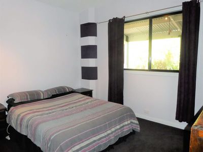 5 Scobie St South, Avenel