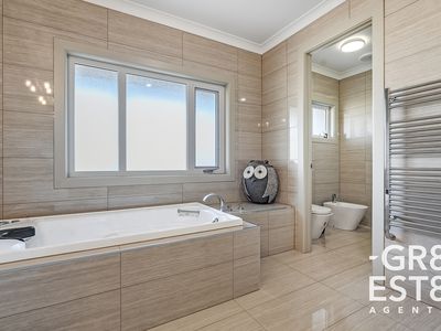 11 Horswood Road, Narre Warren North