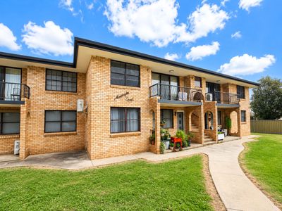 6 / 2-4 Anzac Parade, Gunnedah