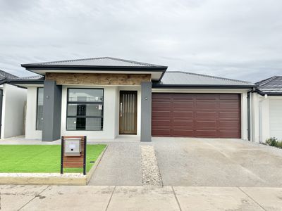 14 Greenmont Road, Wyndham Vale