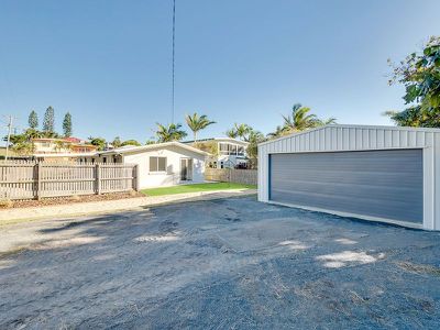 1 Davidson Street, Cooee Bay