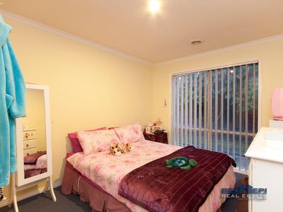 5 Sunvalley Blvd Street, Lynbrook