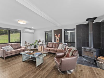 572 Woodbridge Hill Road, Gardners Bay