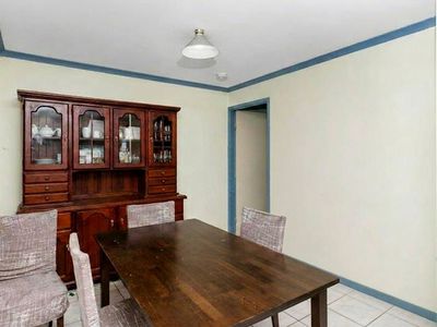62 Cedar Crescent, Kawungan