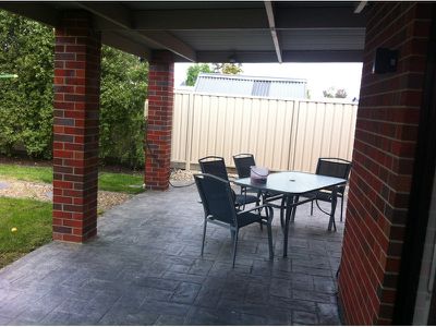 1 Ladlow Court, Horsham