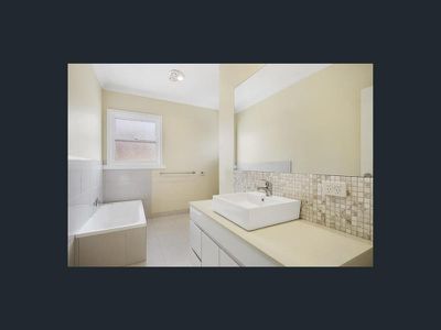 33B Osborne Avenue, North Geelong