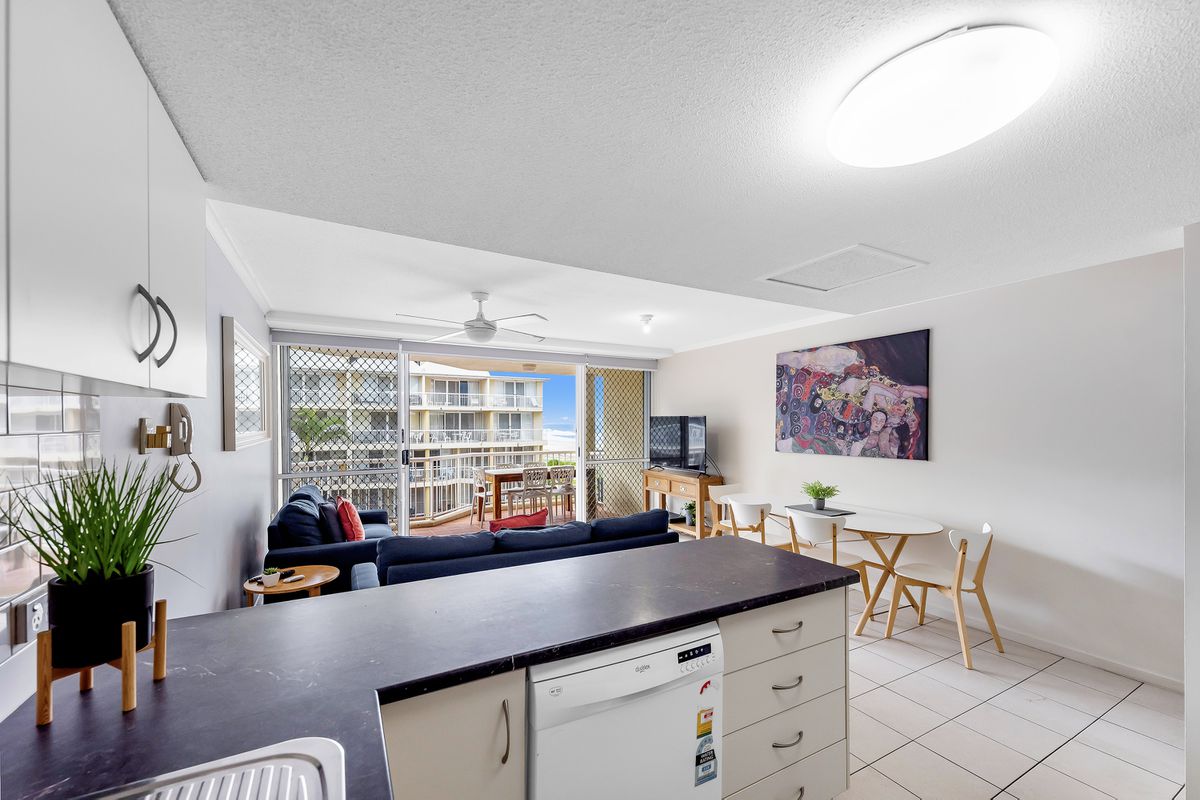 27 / 329 Golden Four Drive, Tugun