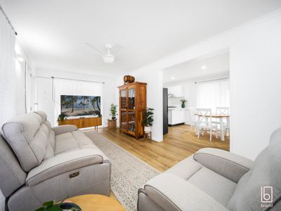 2 / 2 Evans Road, Canton Beach