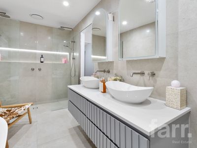27 Padauk Drive, Nerang