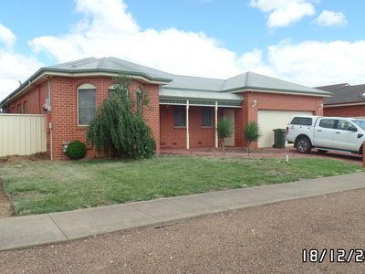 110 Parkside Drive, Shepparton