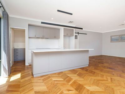 13 Denmark Loop, South Guildford