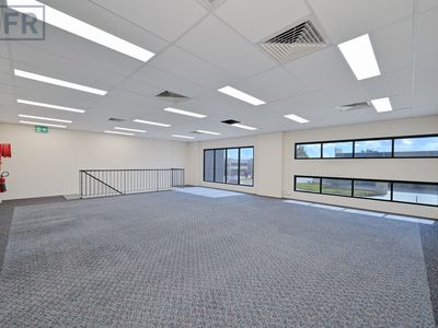 30 Mordaunt Circuit, Canning Vale